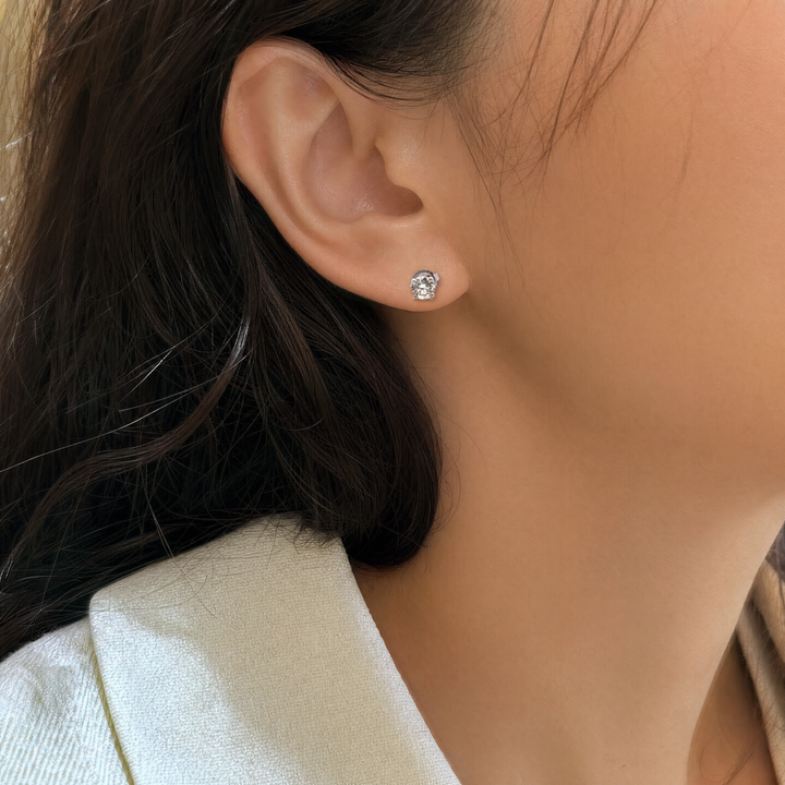Estate 14K White Gold Round Brilliant Diamond Solitaire Stud Earrings