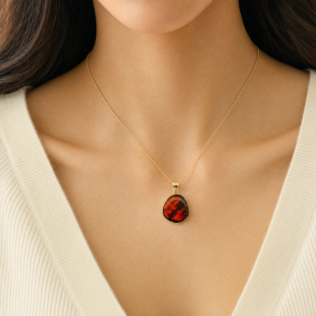 Estate 14KT Yellow Gold Freeform Amolite Pendant
