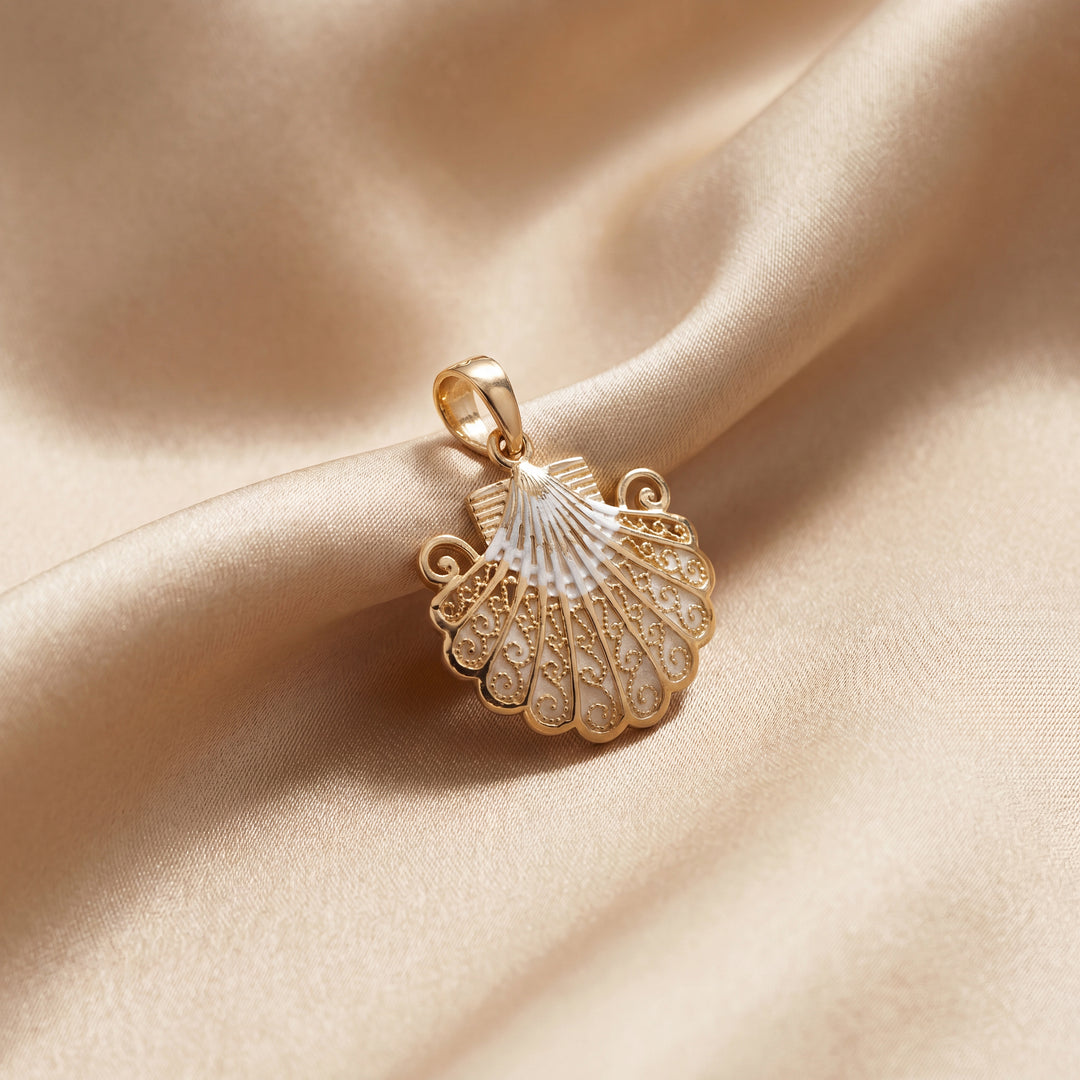 Estate 14K Two-Tone Gold Filigree Seashell Pendant
