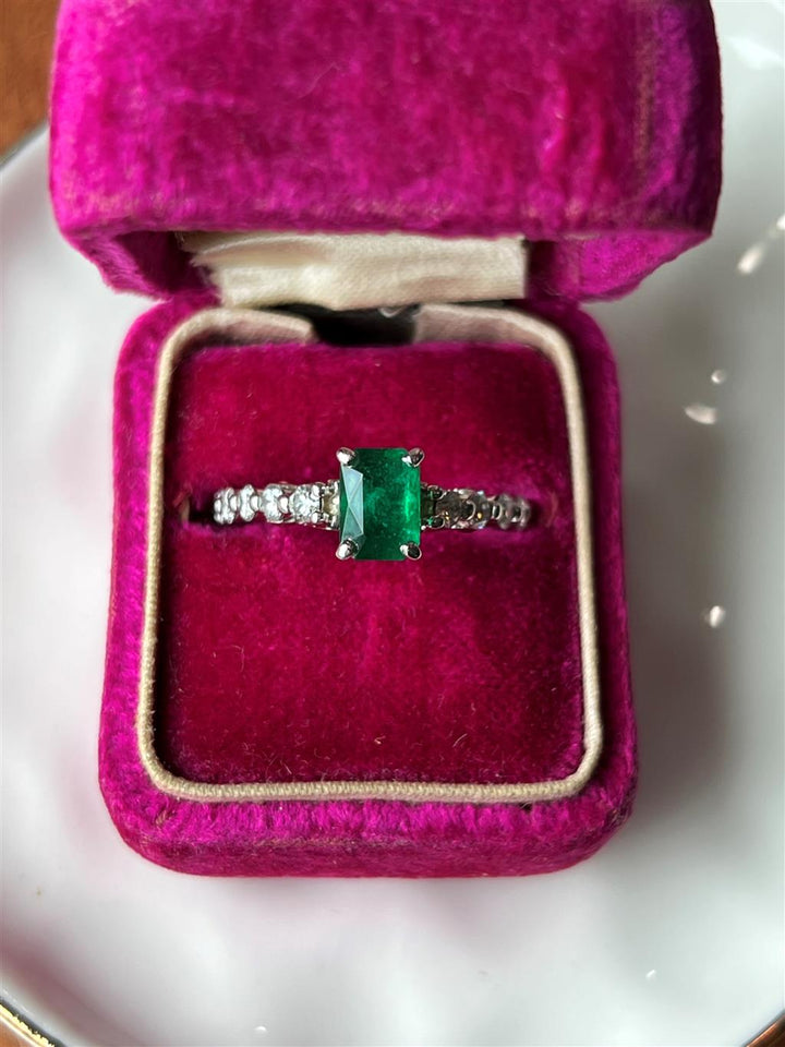 Estate 14KT White Gold 1.08 Ct Emerald & 0.55 TCW Diamond Ring
