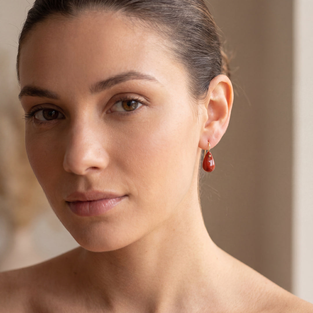 Estate 14K Yellow Gold Orangish-Red Agate Teardrop Earrings