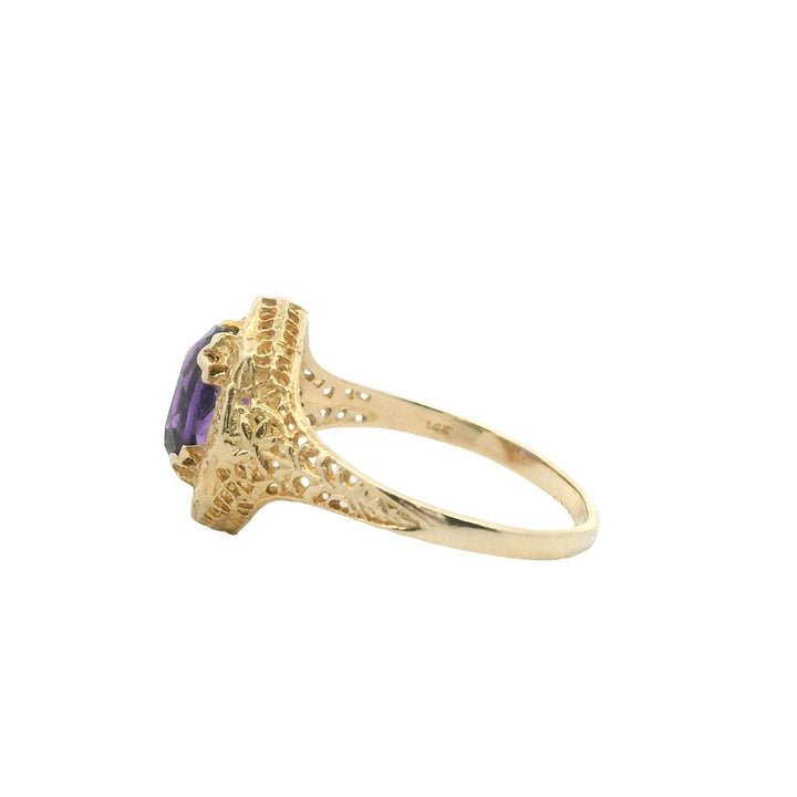 Estate 14K Yellow Gold 1.64ctw Oval Amethyst Antique Style Ring