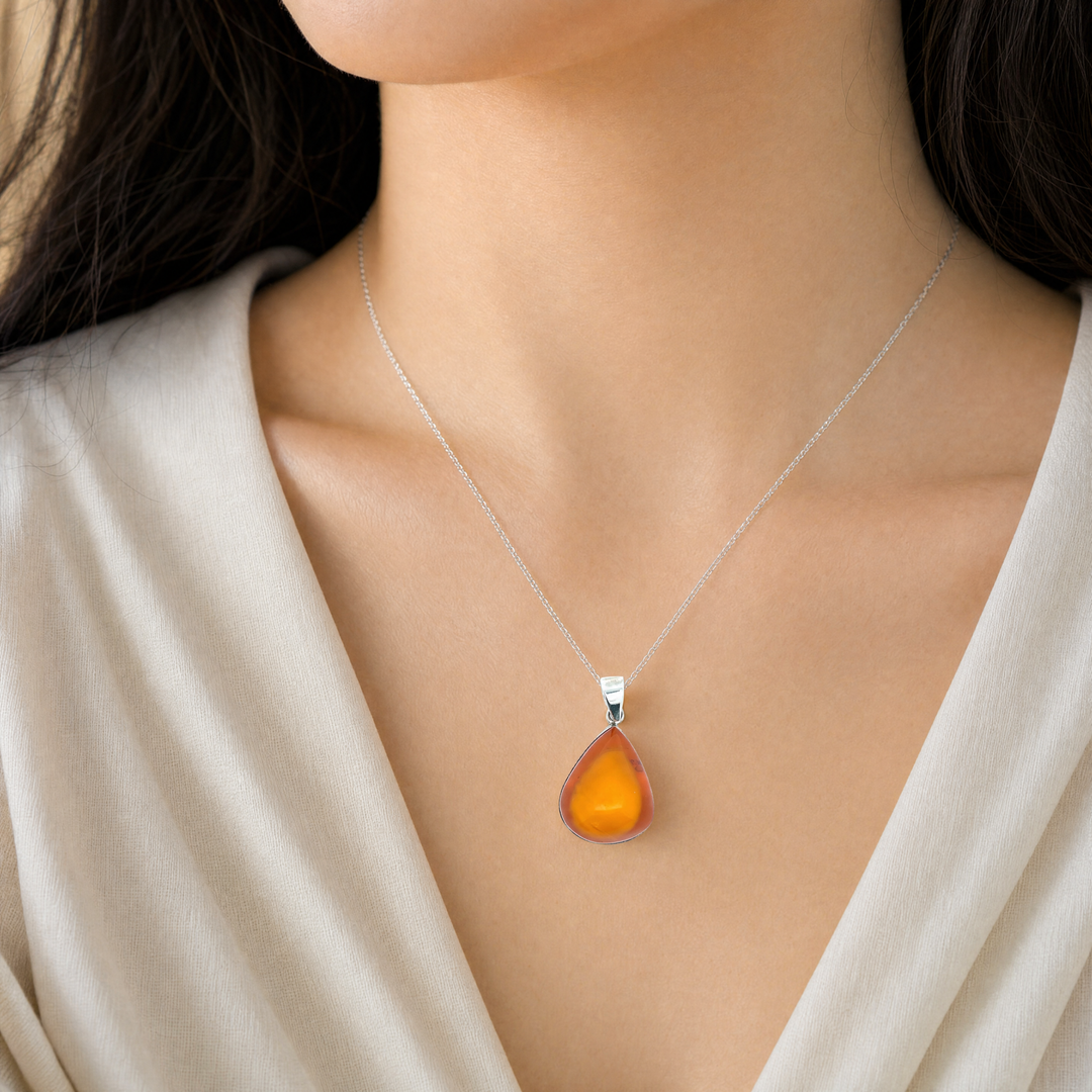 Estate Sterling Silver Pear Cabochon Amber Pendant