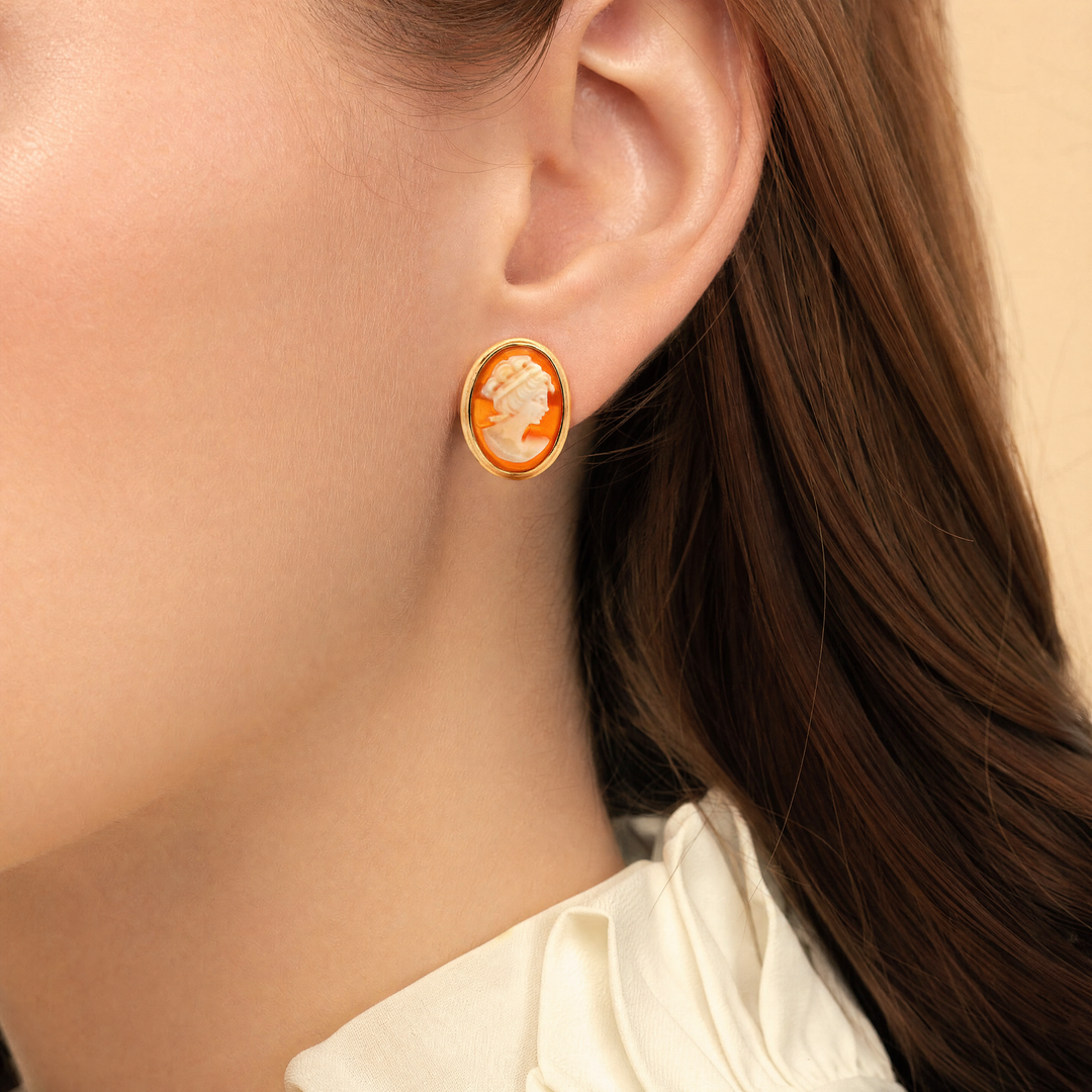 Estate 14K Yellow Gold Vintage Shell Cameo Stud Earrings