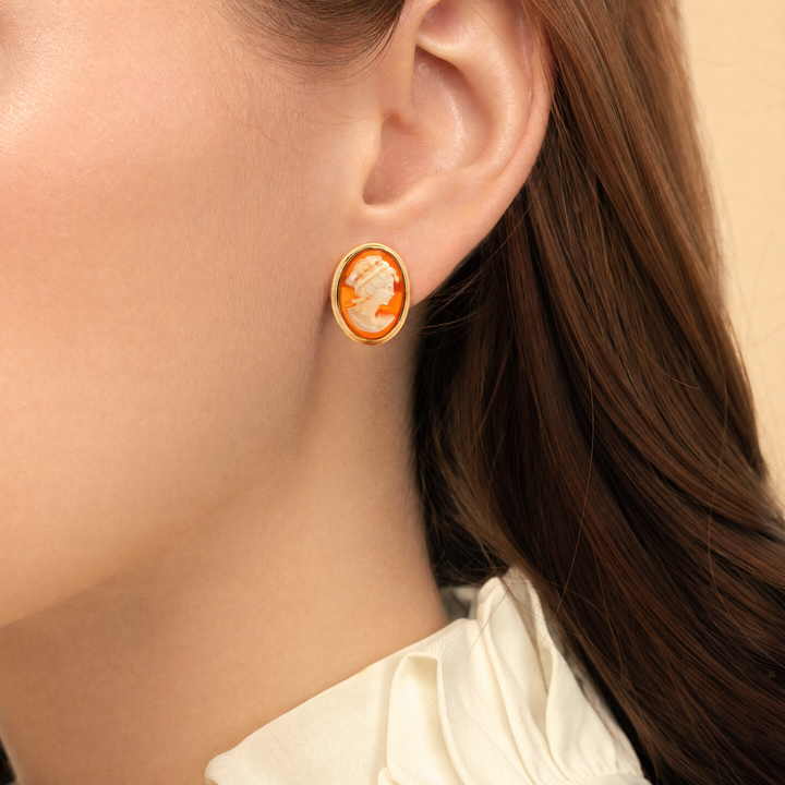 Estate 14K Yellow Gold Vintage Shell Cameo Stud Earrings