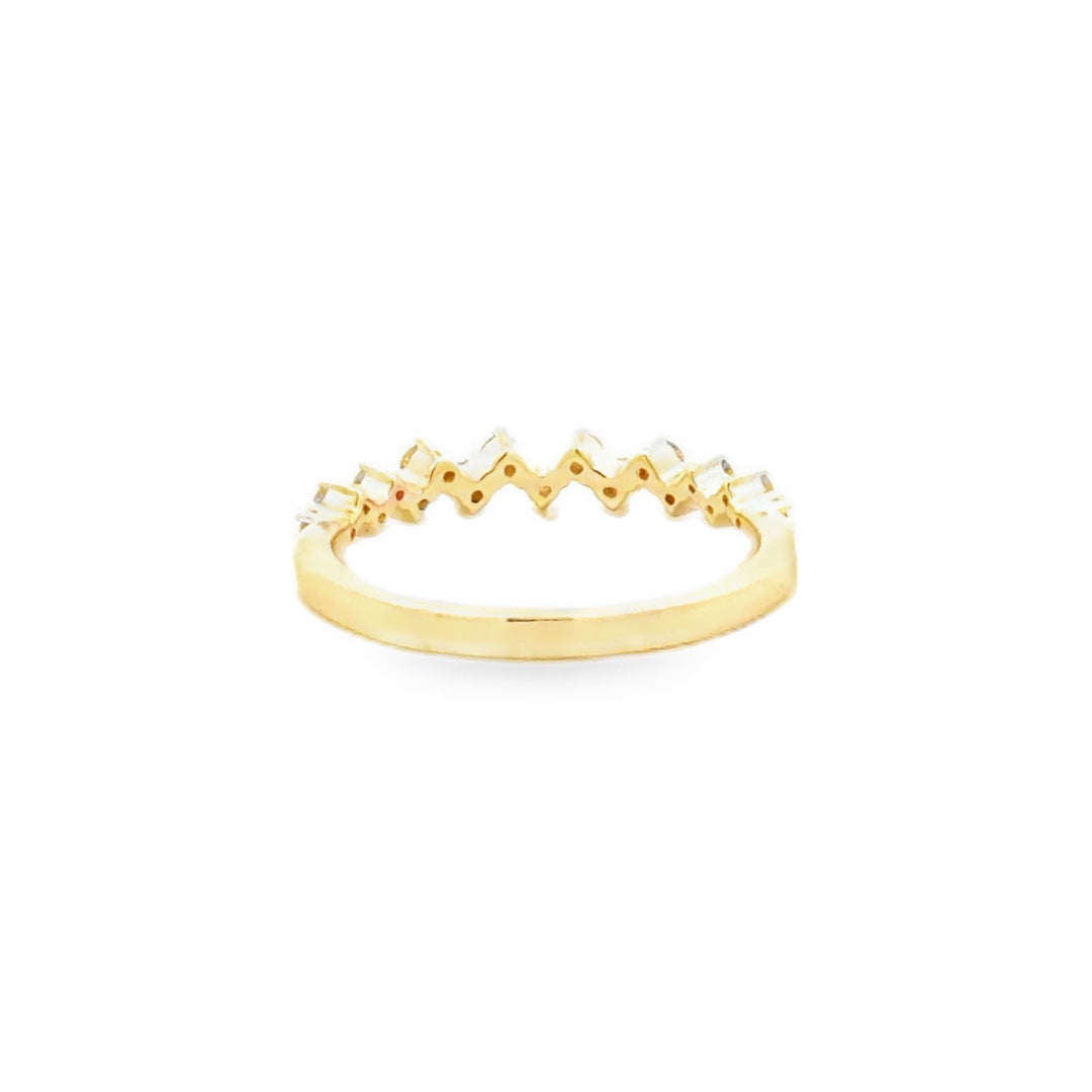 Estate 10K Yellow Gold 0.25CTW Diamond Wave Band