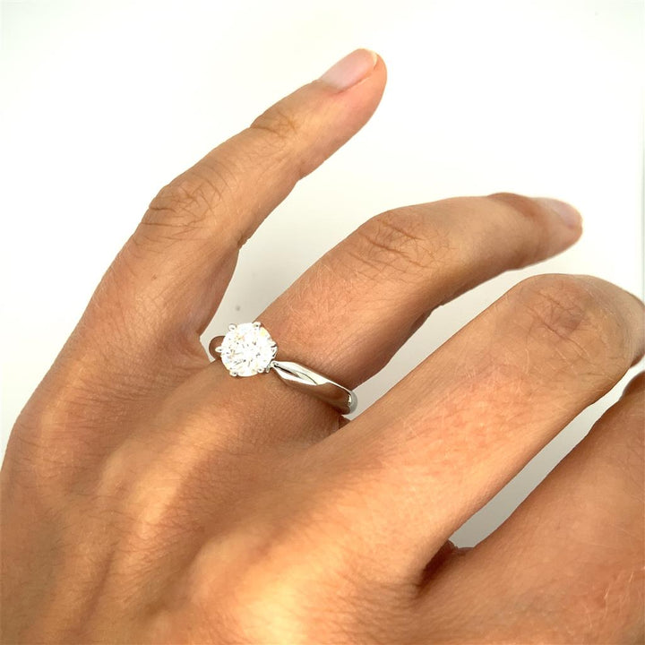 Estate Platinum 1.01ctw Round Diamond Solitaire Engagement Ring