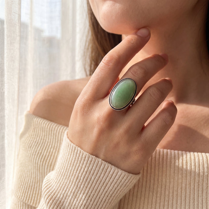 Estate Sterling Silver Oval Cabochon Nephrite Filigree Ring