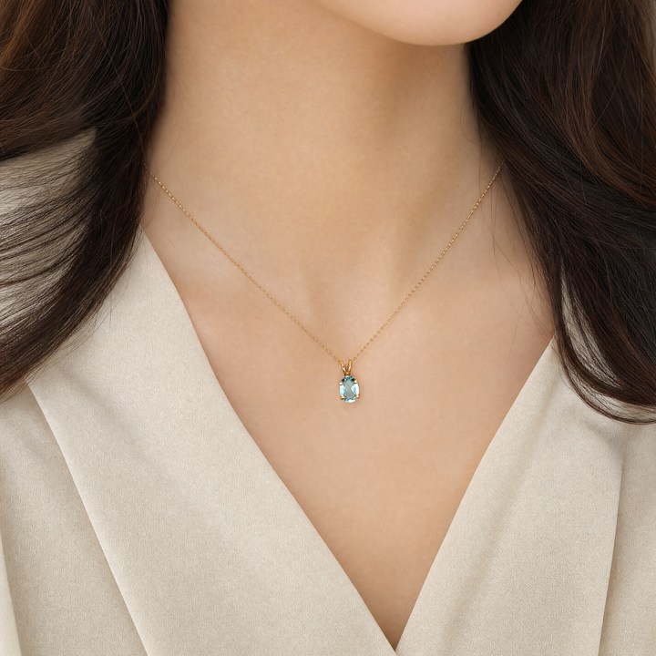Estate 14K Yellow Gold 0.53CTW Oval Aquamarine Solitaire Vintage Pendant