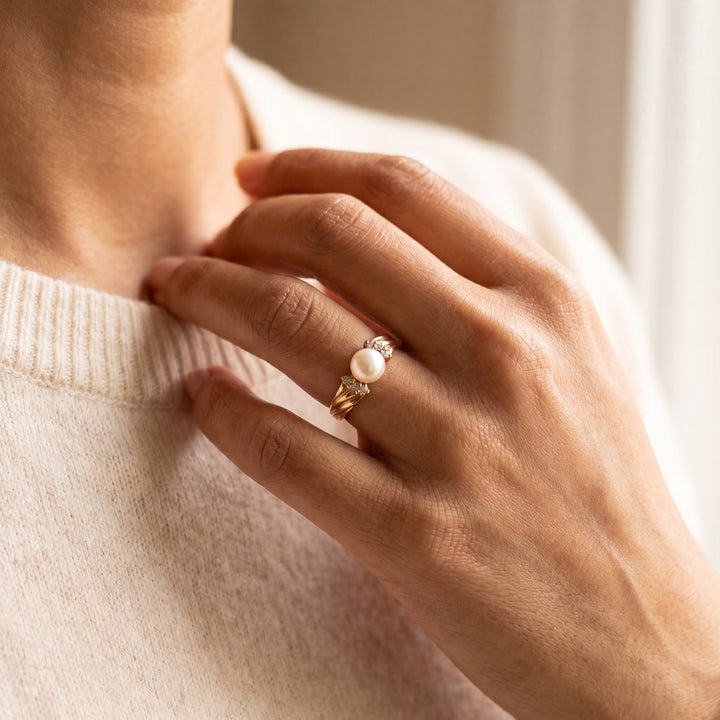 Estate 14K Yellow Gold Cultured Pearl & Diamond Ring