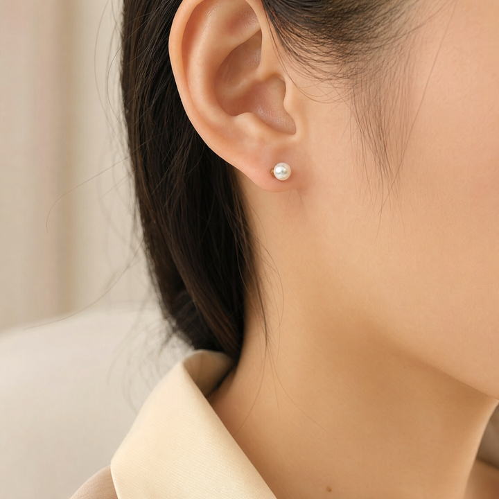 Estate 14K Yellow Gold Round Natural Pearl Stud Earrings
