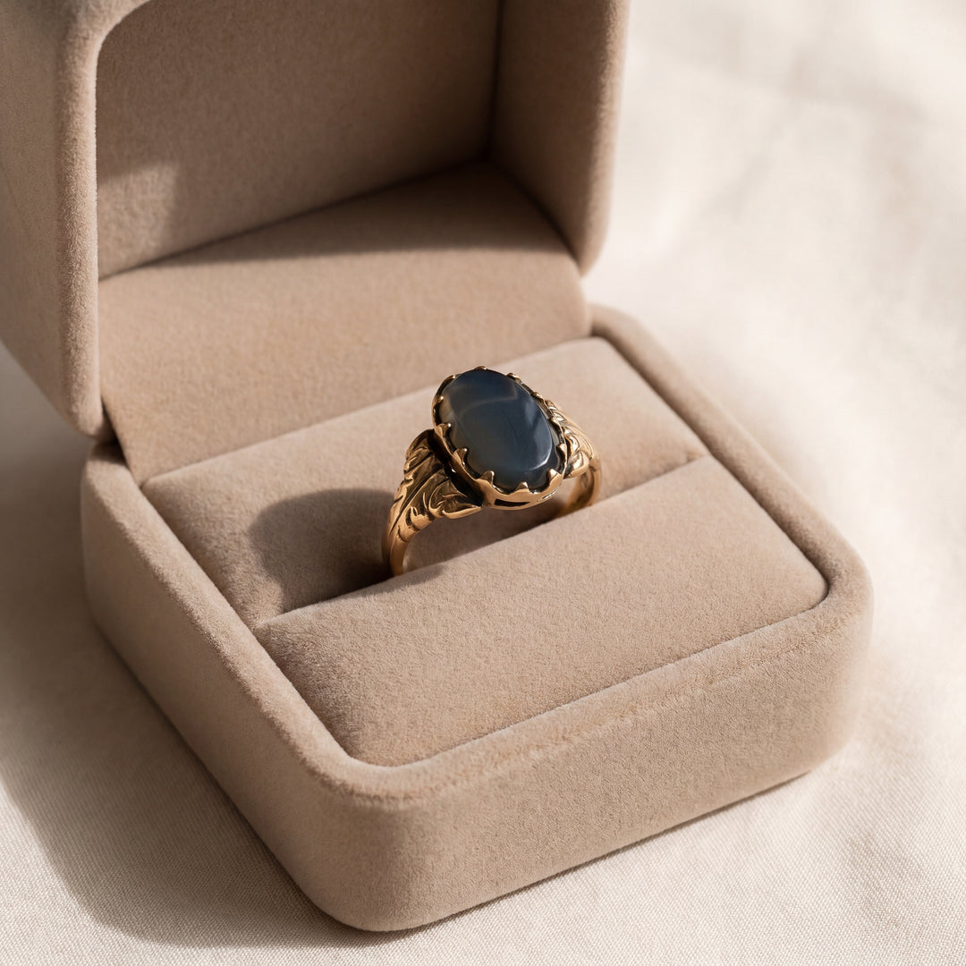 Estate 14K Yellow Gold Black Onyx Solitaire Victorian Ring