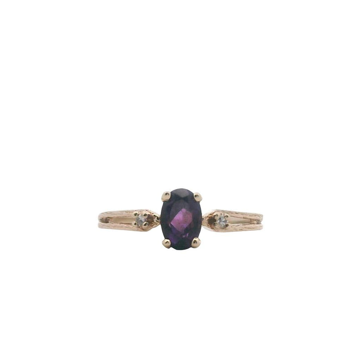 Estate 10KT Yellow Gold 0.45 CT Oval Amethyst & 0.02 TCW Diamond Contemporary Ring