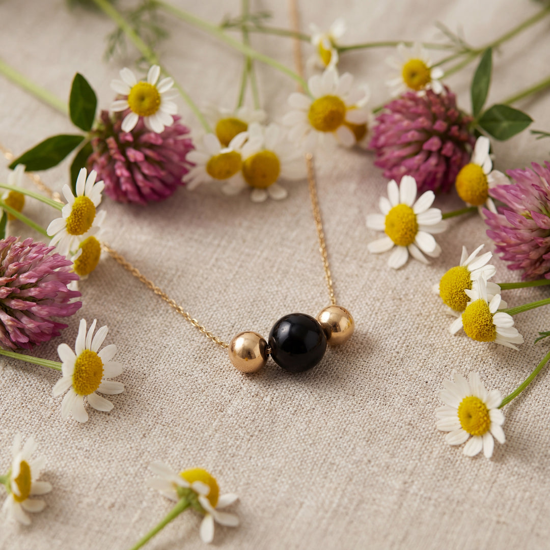 Estate 14K Yellow Gold Black Onyx & Gold Bead Necklace