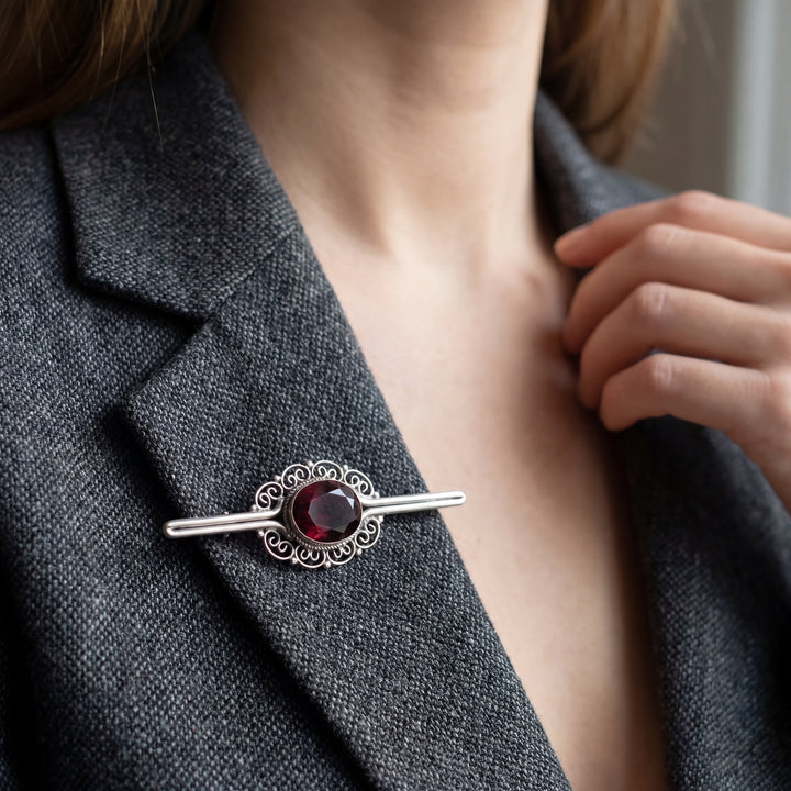 Estate Sterling Silver Oval Garnet Filigree Pin