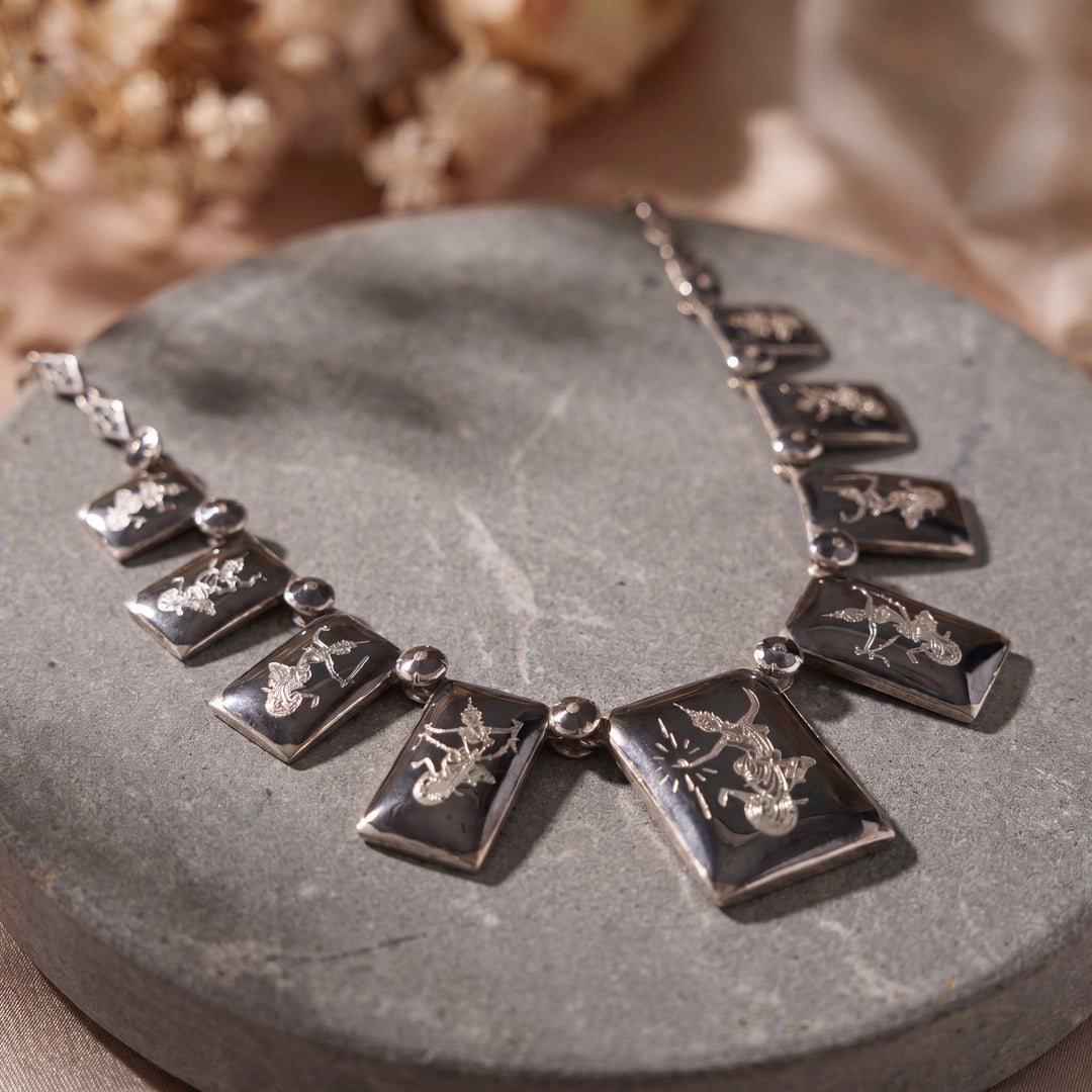 Estate 1960s Sterling Silver Niello Thai Dancer Graduating Link Necklace