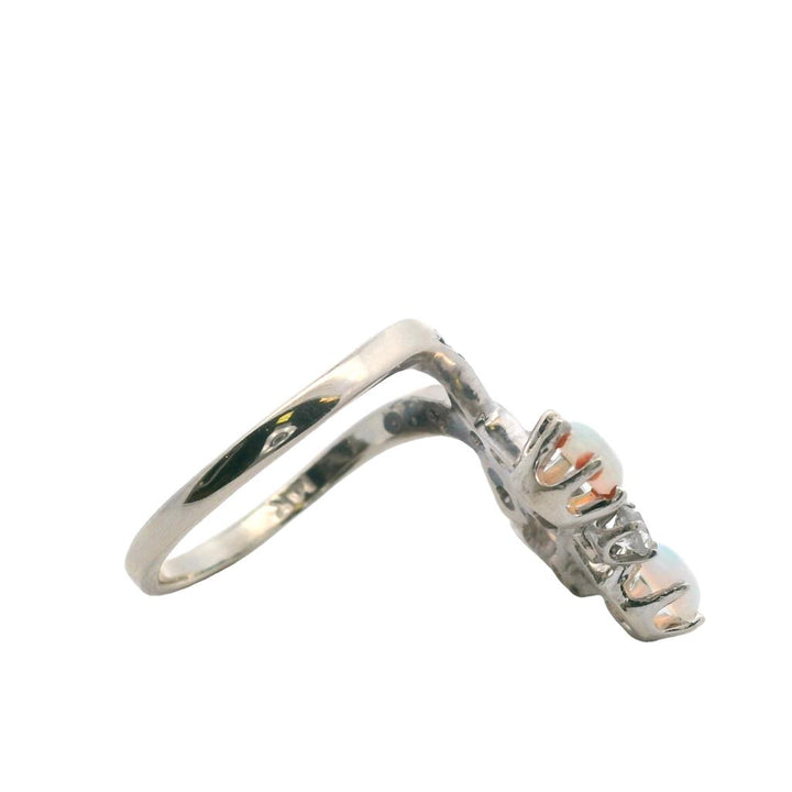 Estate 14K White Gold Opal & Diamond Ring