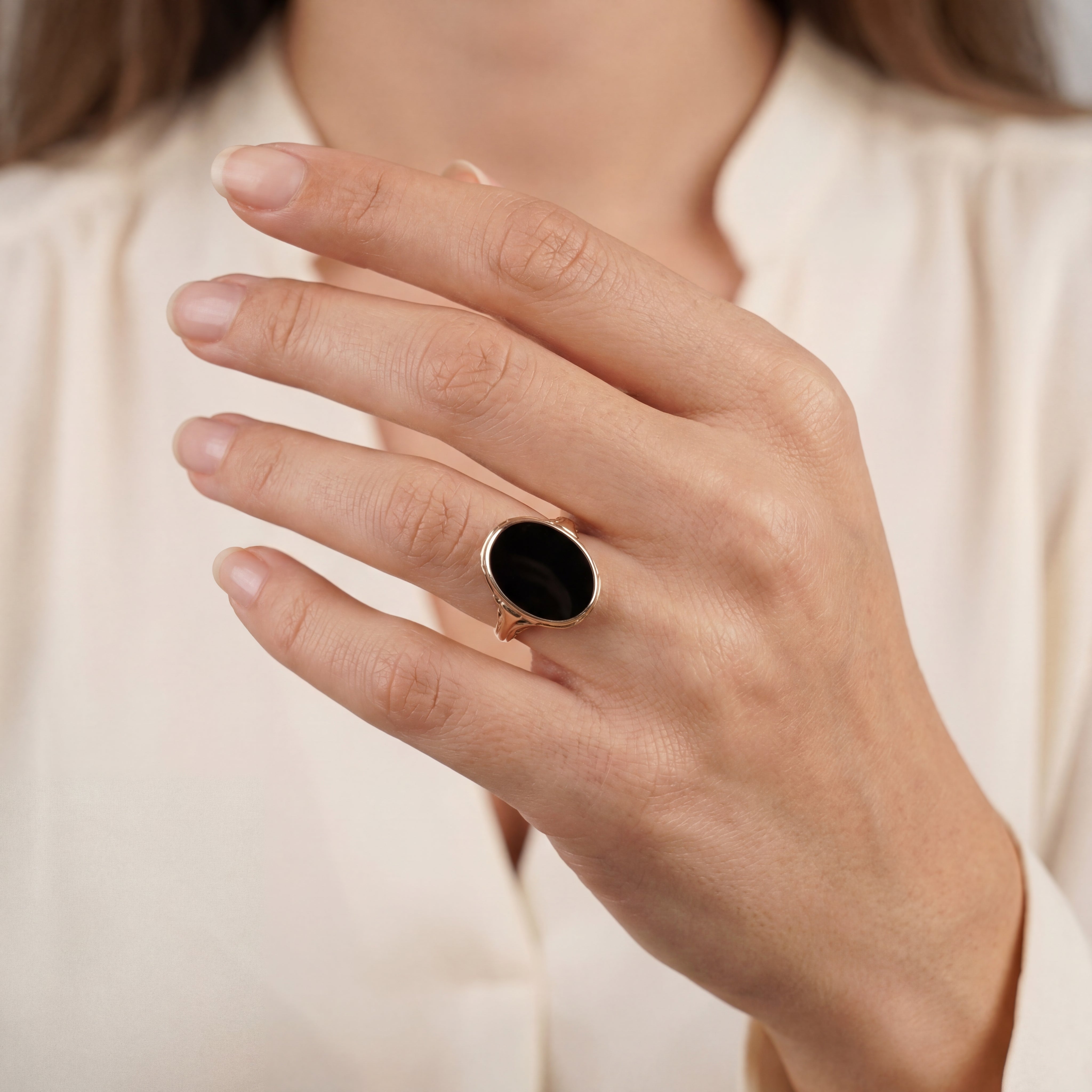 Estate 14K Yellow Gold Oval Black Onyx Vintage Ring – Nelson