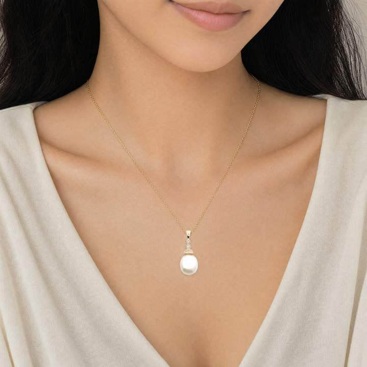 Estate 14K Yellow Gold Semi-Baroque Cultured Pearl & Diamond Pendant