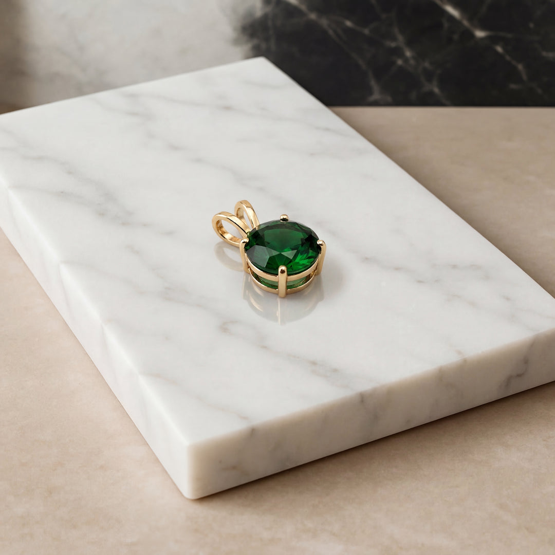 Estate Contemporary 14KT Yellow Gold Green Diopside Solitaire Pendant