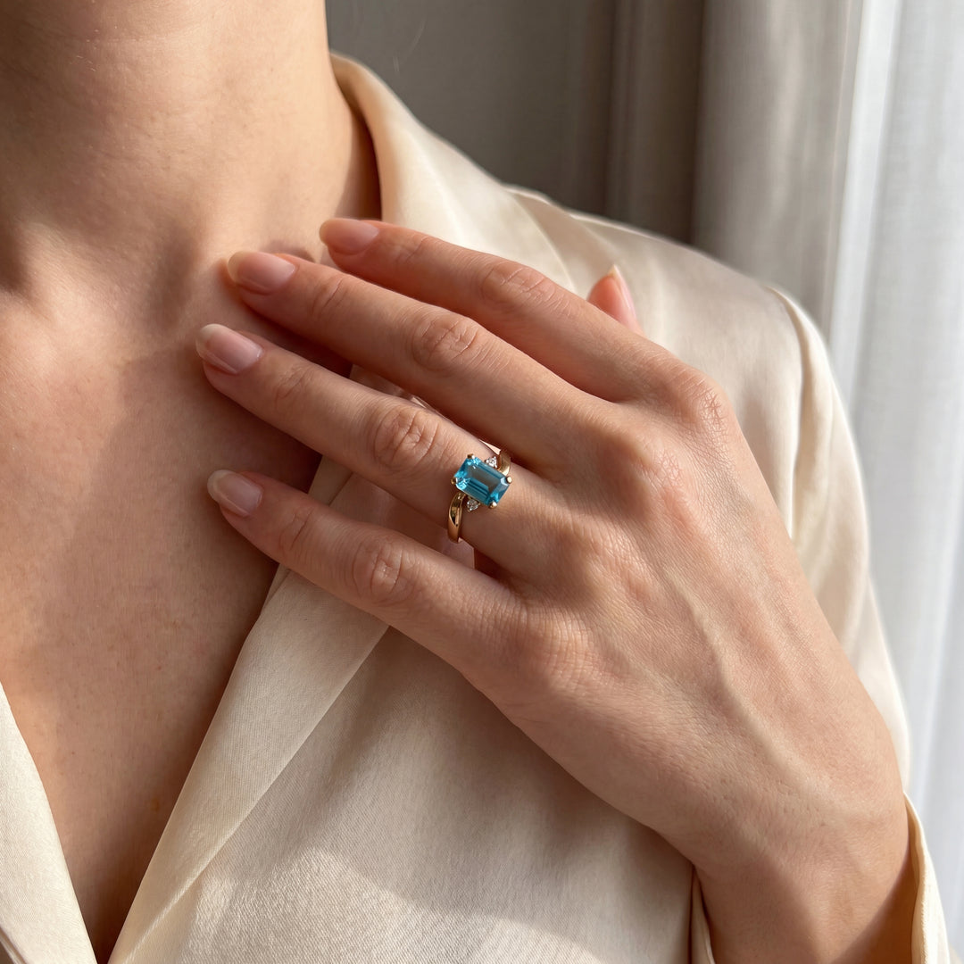 Estate 14K Yellow Gold Emerald Cut Blue Topaz & Diamond Bypass Ring