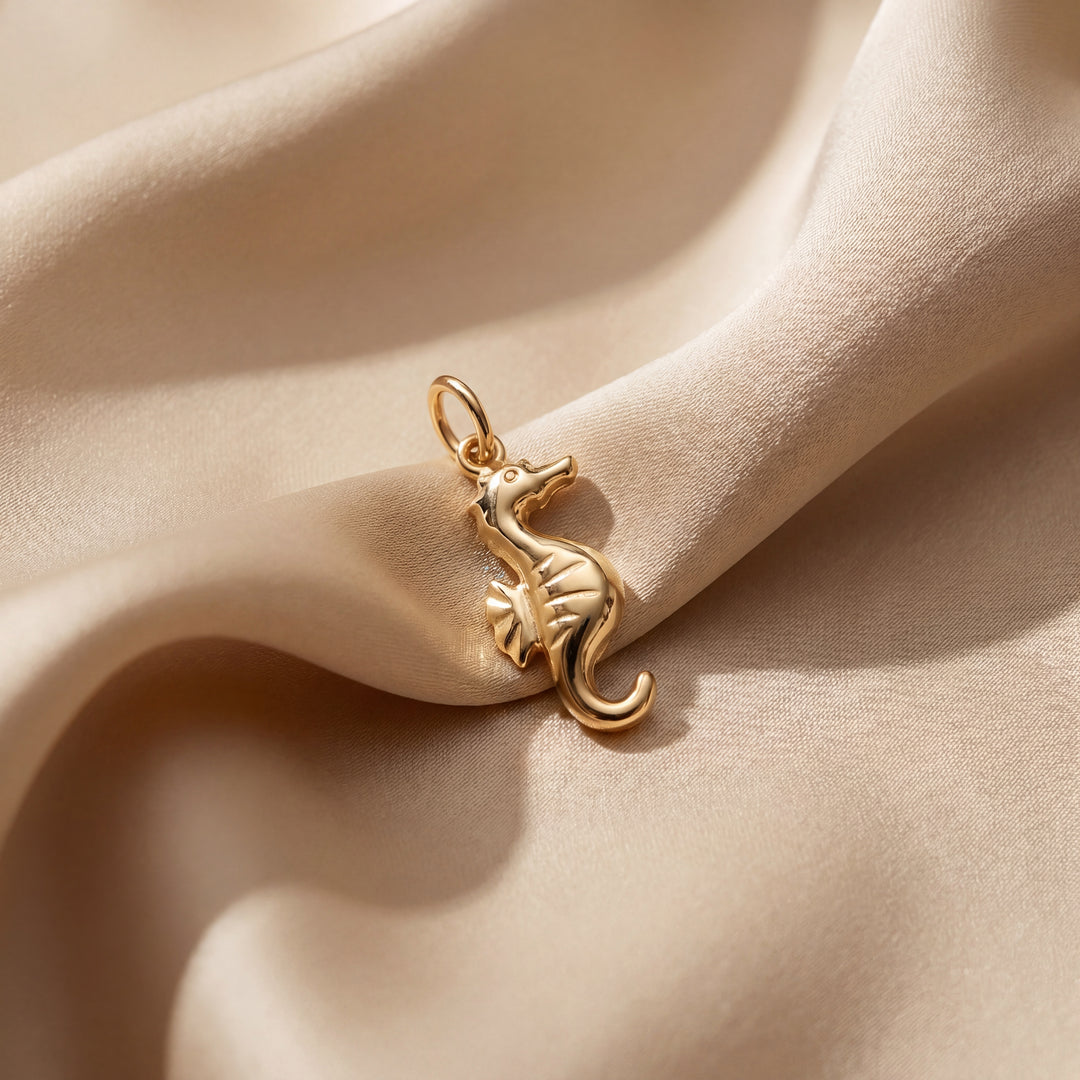 18K Yellow Gold Hollow Seahorse Charm