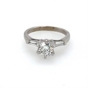 Baguette Accent Diamond Mounting