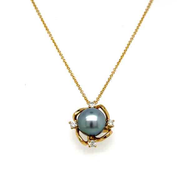 Estate Tahitian Pearl and Diamond Necklace in 18 karat yellow gold