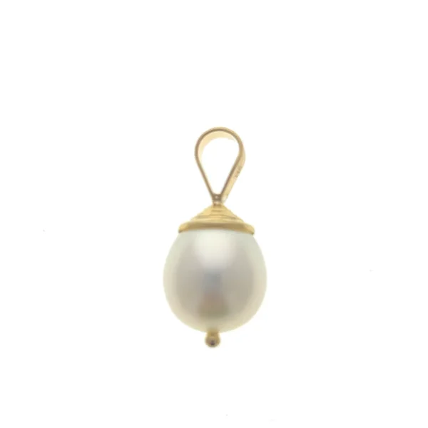 An estate 14 karat yellow gold pearl drop pendant