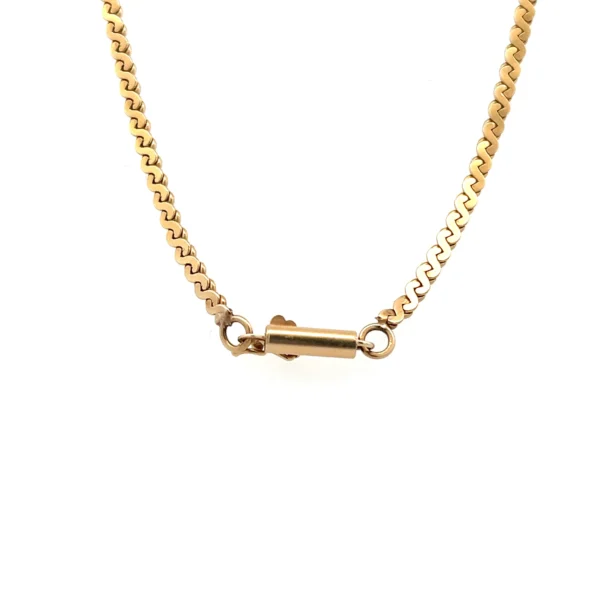 Estate 14K Yellow Gold Serpentine Chain Necklace - 24 inches long with a barrel clasp, perfect for any occasion.